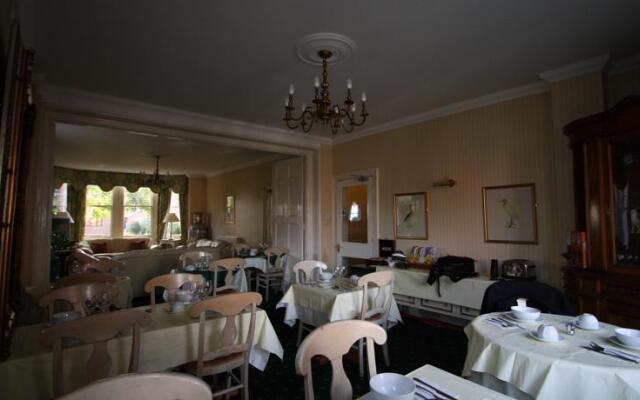 StLawrence Hotel