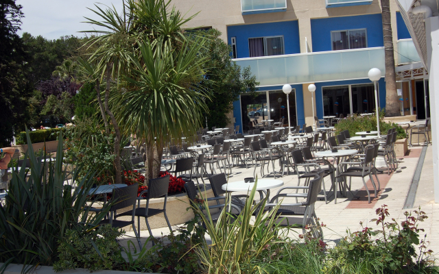 Villamarina Club Hotel