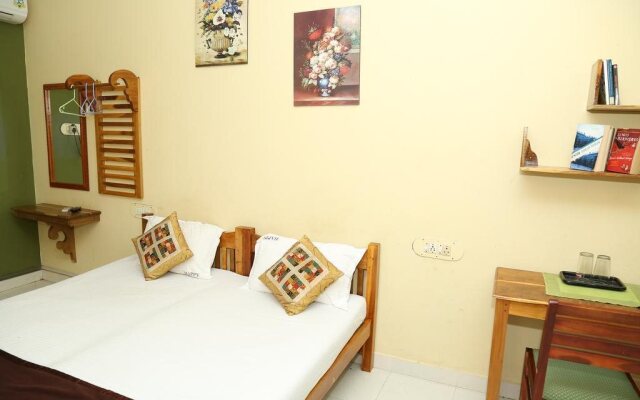 OYO 14342 Happy Rooms