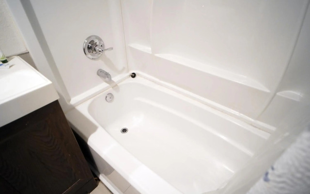 Anaheim Executive Inn & Suites