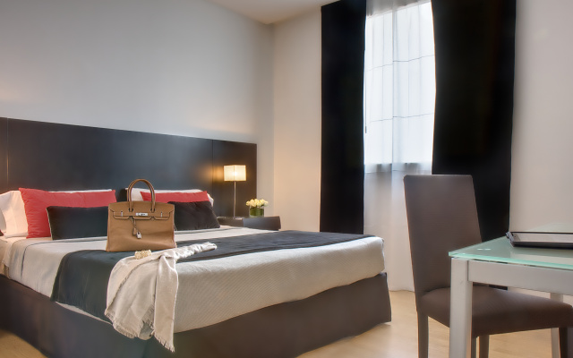 Broadway Hotel & Suites