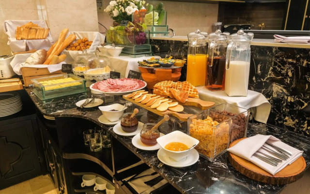 Sanouva Saigon Hotel
