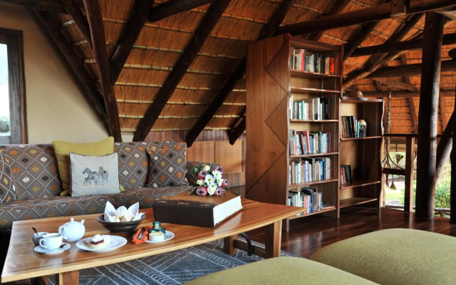 Lukimbi Safari Lodge