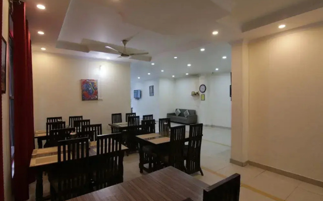 Hotel Raja's Palace