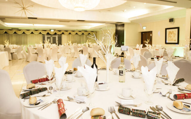 Clayton Lodge Hotel
