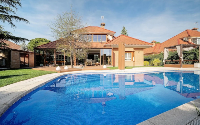 M Taj13 Madrid Chalet de Lujo con Piscina Gim