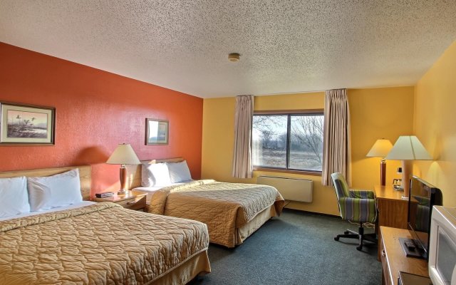 Belgium Inn & Suites