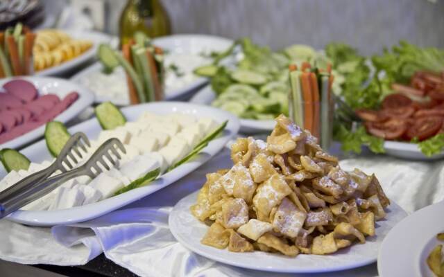 Golden Horn Park Hotel