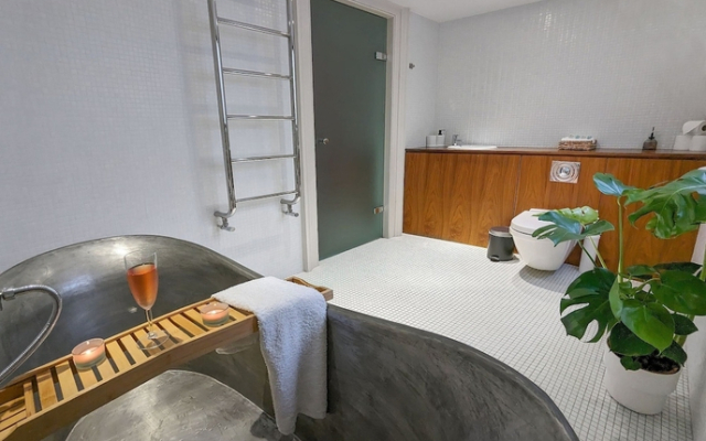 Suite 4 Diamond