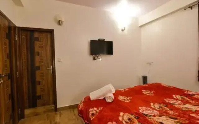 Dhanlaxmi Apartments