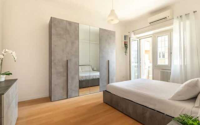 Elegant and bright property Rome Italy