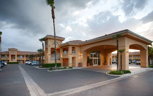 Best Western Inn & Suites Lemoore