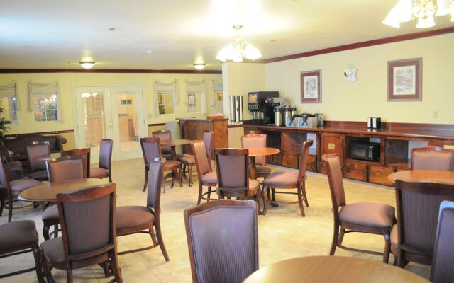 Best Western Plus John Jay Inn & Suites