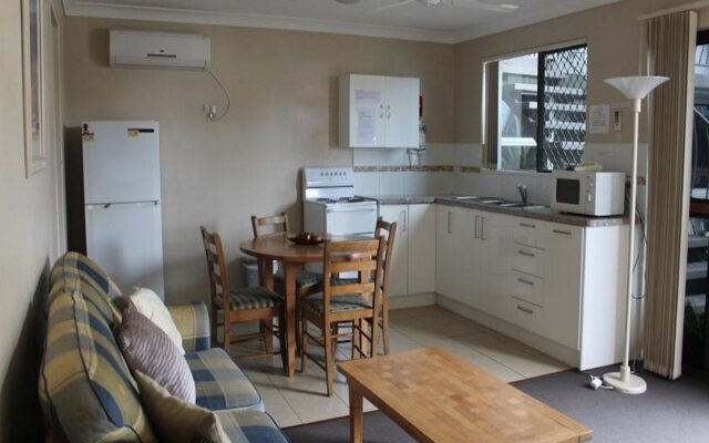 Montego Mermaid Beach Motel