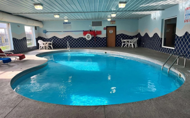 Baymont Inn & Suites Indianapolis Northeast