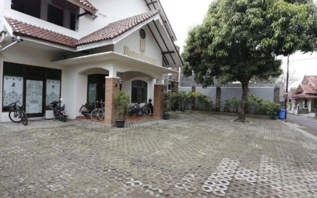 Rumah Kayen Family Homestay