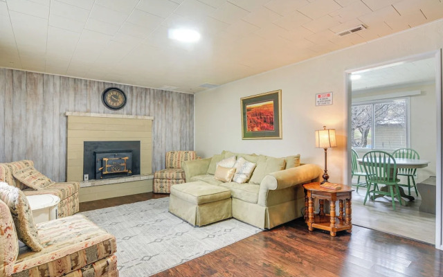 Tropic Getaway Near Bryce Canyon National Park!