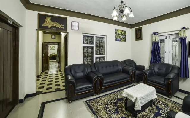 OYO 28641 Vijaya Deepa Guest House