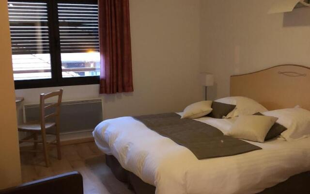 Hotel Restaurant Le Champs des Lys