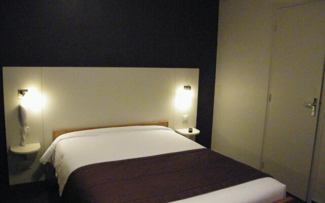 Brit Hotel L'Arrivée Guingamp (Ex:Brit Hotel Armor)