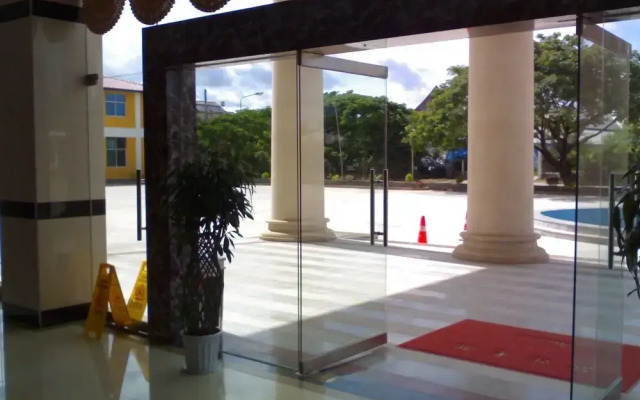 Royal Hotel Luang Namtha ' Huang Ching'