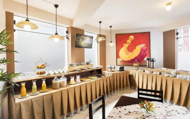 Hotel Corregidor by Cassana