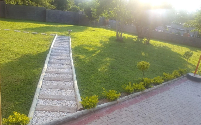 Maun Executive Inn