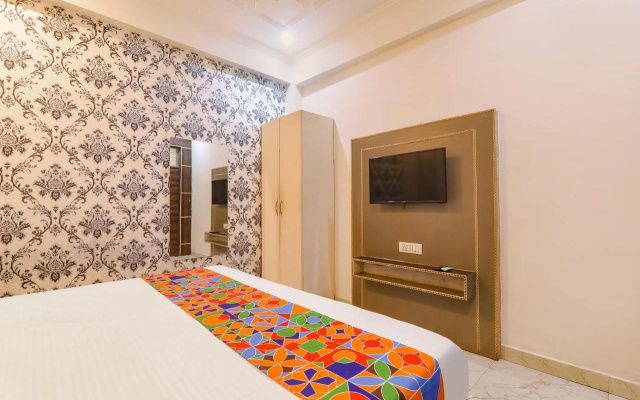 Fabhotel Triveni