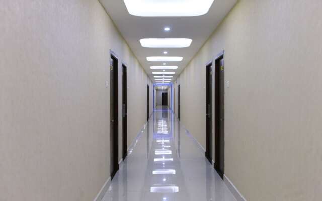 OYO 10017 RB Grand Residency