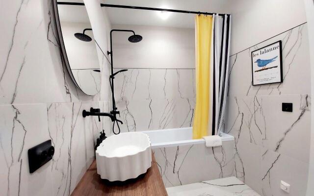 Апартаменты на улице Азина