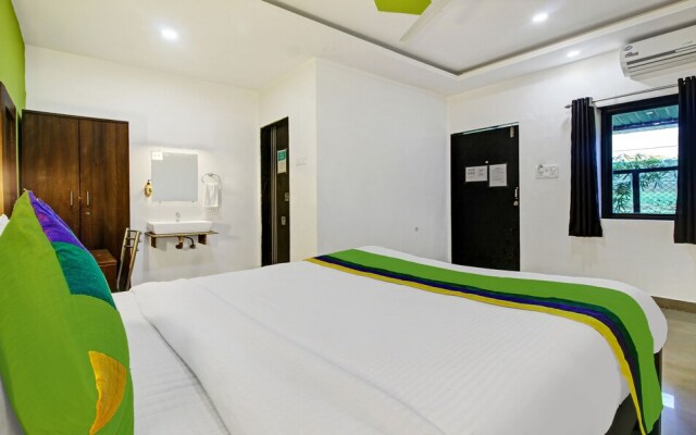 La Paradise Resort & Spa by Treebo