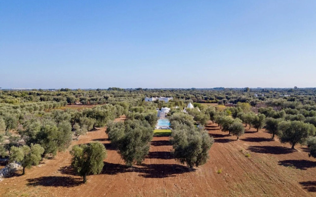 Trullo Cristallo con Piscina by Wonderful Italy