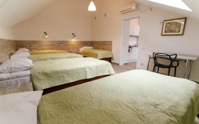 Apartment on Zodchih st.