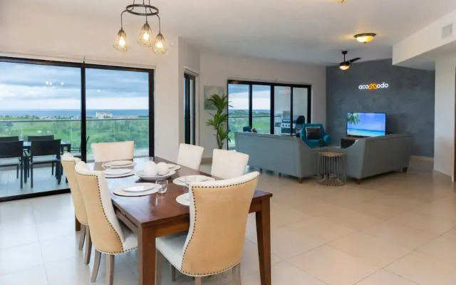 The Golf-view Condo by Acomodo