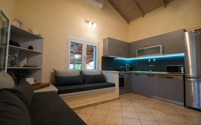 Petrochori Beach House