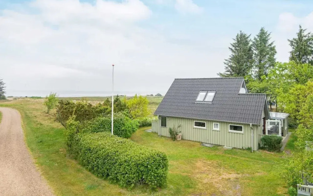 Spacious Holiday Home in Hemmet near Sea