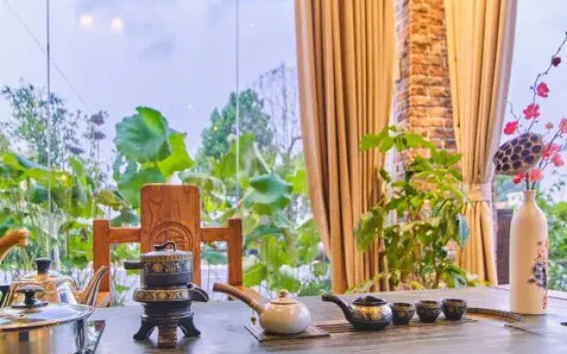 Danxia Mountain Fengqing Hostel