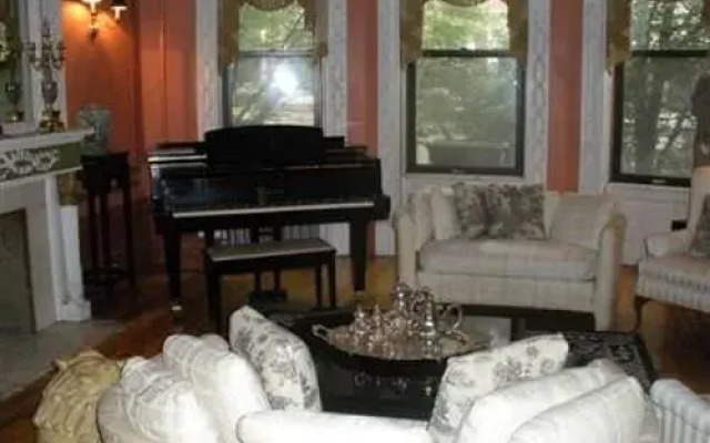 The New York Renaissance Home