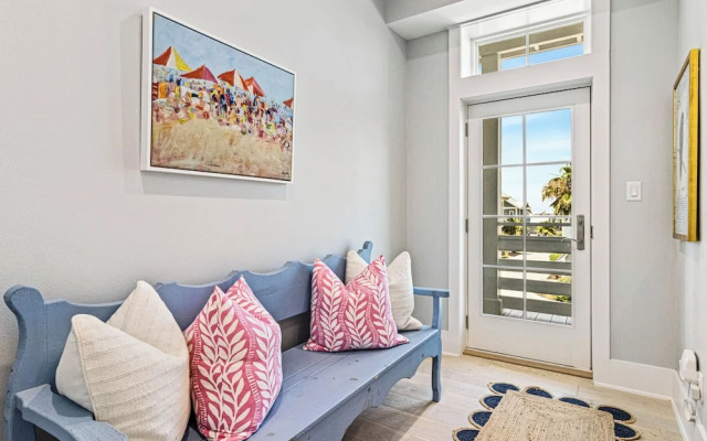 TC 6202 Coast Is Clear