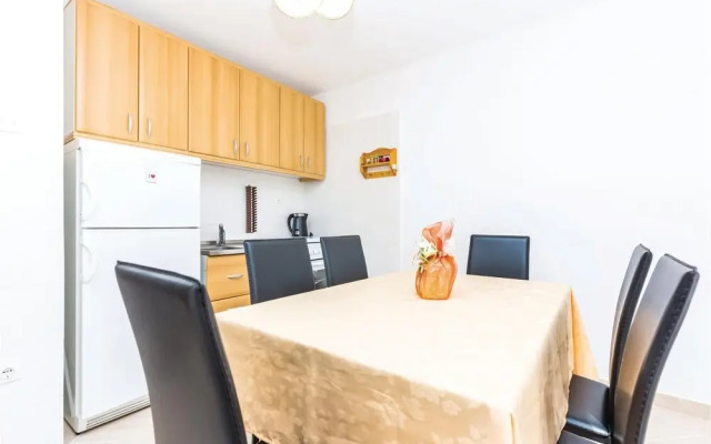 Awesome Home in Dramalj With Wifi and 2 Bedrooms