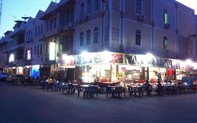 Pagoda Hotel