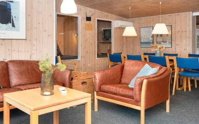 10 Person Holiday Home in Ebeltoft-by Traum