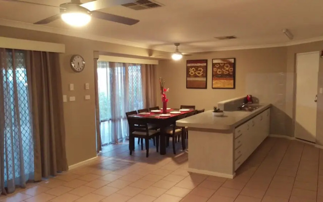 The Quiet Family Getaway In Bassendean