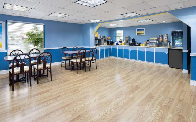 Days Inn by Wyndham Waycross