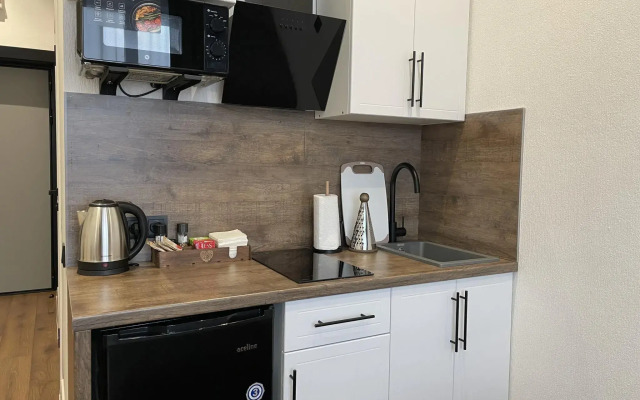 Апартаменты на проспекте Окружной 10Б