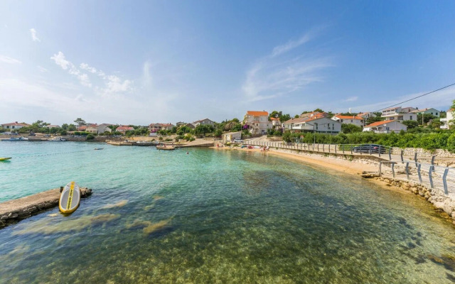 Amazing Home in Lun With Wifi and 3 Bedrooms