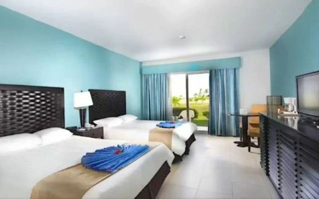 Playa Blanca Beach Resort - All Inclusive