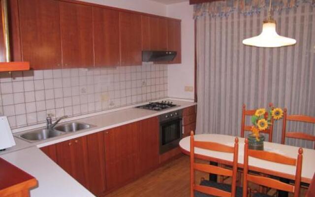 Apartment Sobe Ravbar