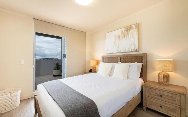 The Crest Penthouse 902