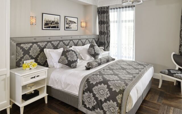 Next House Pera Hotel